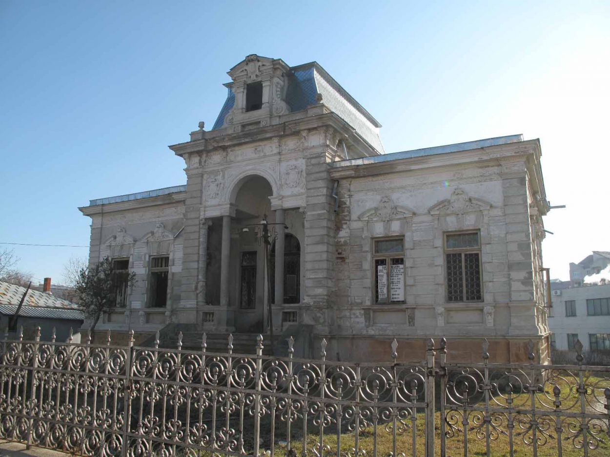 Procedura simplificată -  Lucrări de restaurare, consolidare şi punere în valoare a monumentului istoric „Casa Adam Mitache, azi Muzeul Municipal Huşi&quot;