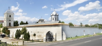 Institutul National al Patrimoniului a receptionat lucrarile efectuate la obiectivul-monument istoric Manastirea Sfintii Voievozi,din judetul Ialomita